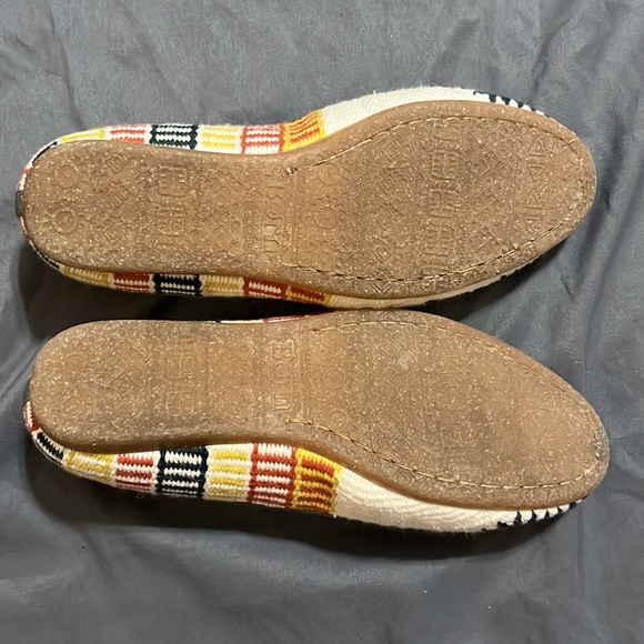 BORN Giselle Aztec slipper flats 6.5 - Picture 4 of 4